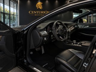 Mercedes-Benz Clase CLS 63 AMG 525 - BRUTAL