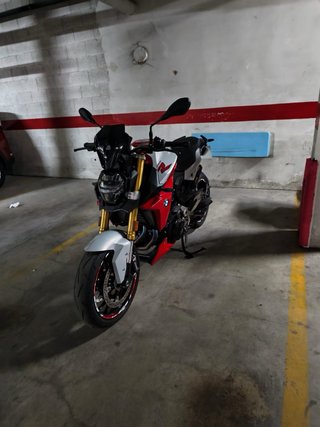 BMW F 900 R Sport - Rojo/Plata