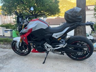 BMW F 900 R Sport - Rojo/Plata