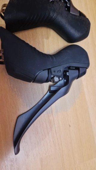 Manetas Shimano GRX RX820
