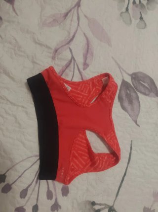 Top deportivo Adidas Coral