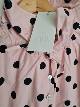 Chaqueta Zara Lunares Rosa y Negra