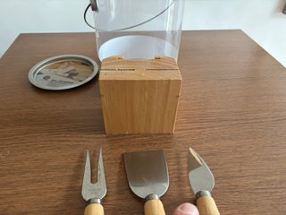 Kit Formaggi con 3 Coltelli