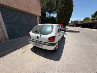 Ford Fiesta 2001