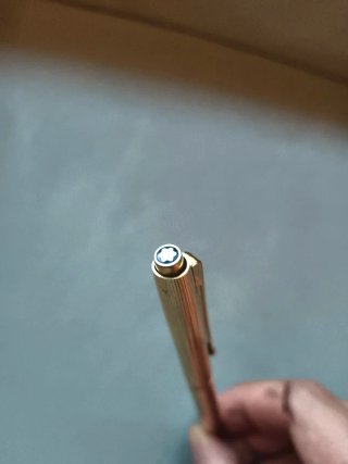 Bolígrafo Montblanc Dorado