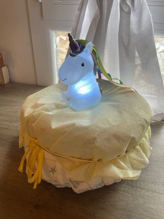 Tarta de pañales unicornio