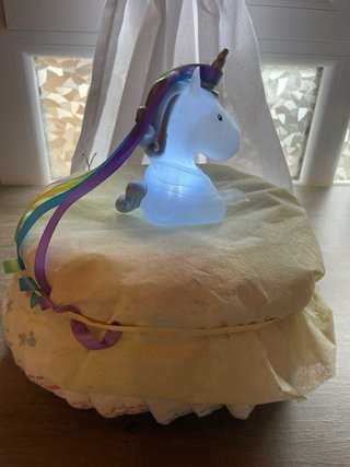 Tarta de pañales unicornio