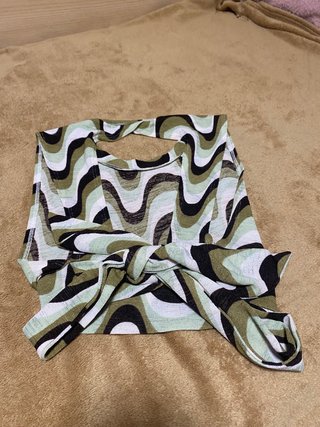 Conjunto falda y top estampado ondas