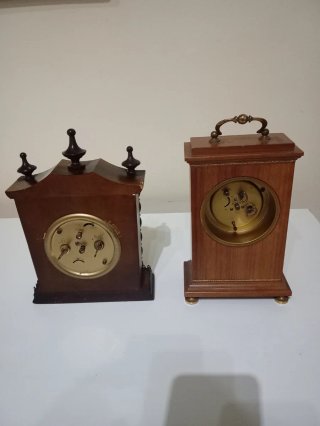 Lotto 2 orologi da tavolo