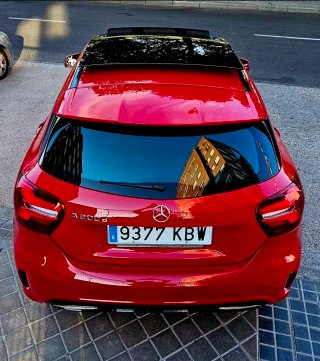 Mercedes-Benz Clase A 200d AMG LINE