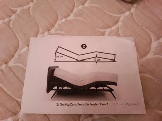 Muebles de habitacion clásica de madera de cerezo.