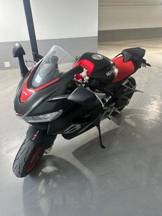 Aprilia RS 660 2021 Negra/Roja 15735Km