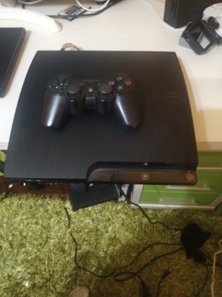 Consola Sony PS3 slim Negra + Mando