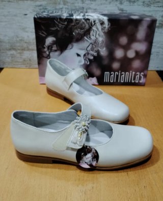 Zapatos niña Marianitas  beig, 35 y 36 nuevos