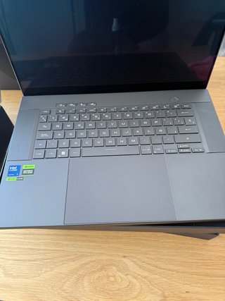 Portátil Gaming Asus ROG Zephyrus G16 Negro