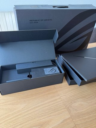 Portátil Gaming Asus ROG Zephyrus G16 Negro