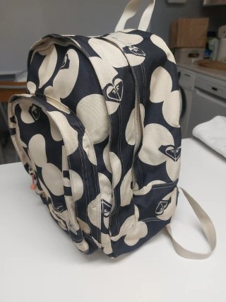 Mochila Roxy Beige y Negra