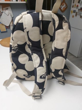 Mochila Roxy Beige y Negra