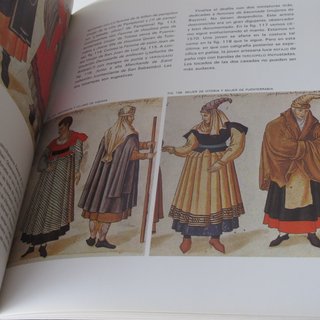 Libros Vascos y trajes, 2 tomos, 1976