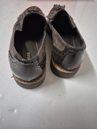 Mocasines Graceland grises con flecos