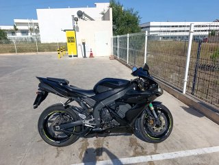 Yamaha R1 2007 Negra