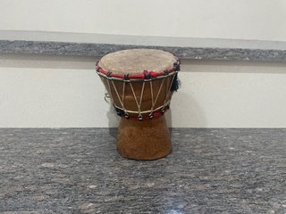 Djembé de madera artesanal