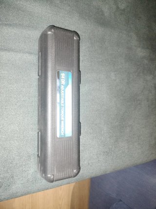 Llave dinamométrica 2-24Nm 11 piezas