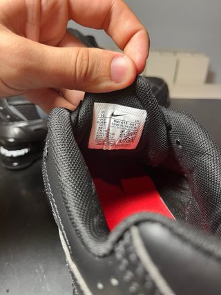 Nike Shox R4 x Supreme Negro Gris