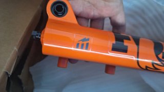 Horquilla de 29 Fox 38 Factory Grip X2 2027 180mm