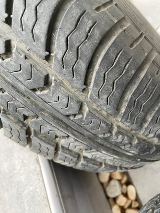 Llantas originales y neumáticos BMW E21 o 2002