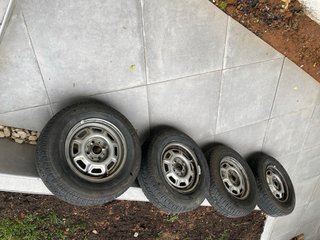 Llantas originales y neumáticos BMW E21 o 2002