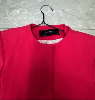 Chaqueta Zara fucsia