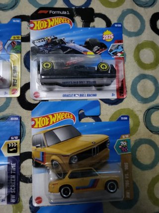 Lote 10 de 9 Coches Hot Wheels de 3€ c/u