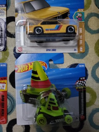 Lote 10 de 9 Coches Hot Wheels de 3€ c/u