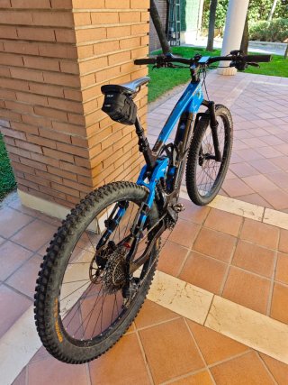 Berria Mako Hybrid 8.1. Talla L
