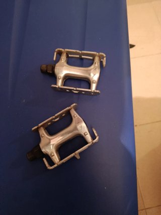 Pedales de bicicleta de aluminio