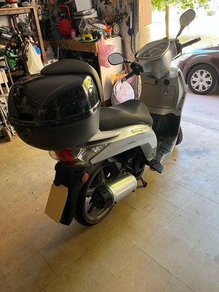 Kymco People 50cc Plata,l embrague nuevo,correa...