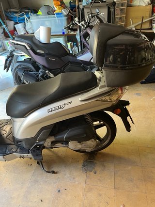 Kymco People 50cc Plata,l embrague nuevo,correa...