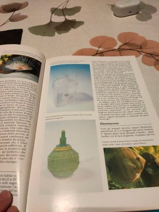 Enciclopedia dei pesci tropicali d'acquario