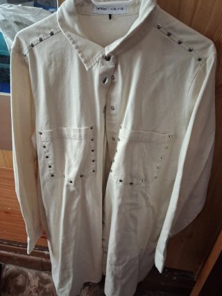 Camisa vaquera desgastada