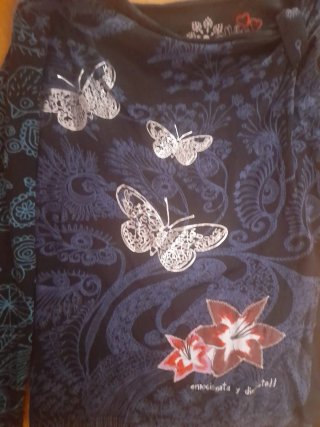 Camiseta Desigual con estampado