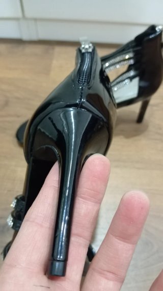 Tacones negros y plateados talla 38