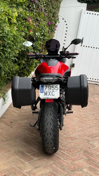 Yamaha Tracer 7 Roja