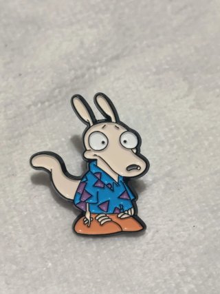 Pin personaje dibujos animados