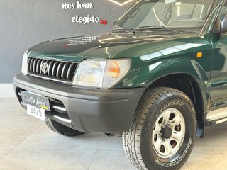 Toyota Land Cruiser ¡4x4 125cv!