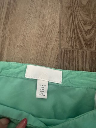 Falda verde corta H&M Talla L