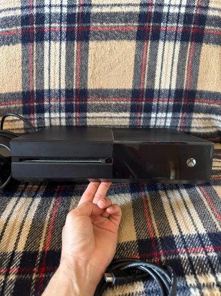 Xbox One Fat 1TB Nero + Accessori