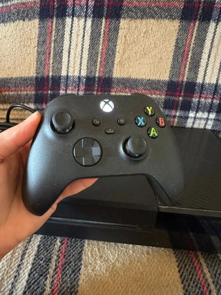 Xbox One Fat 1TB Nero + Accessori