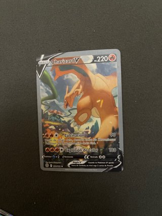 Carta Pokémon Charizard V