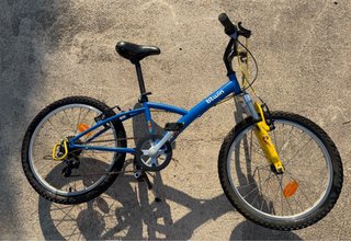 Bicicleta infantil azul B'twin